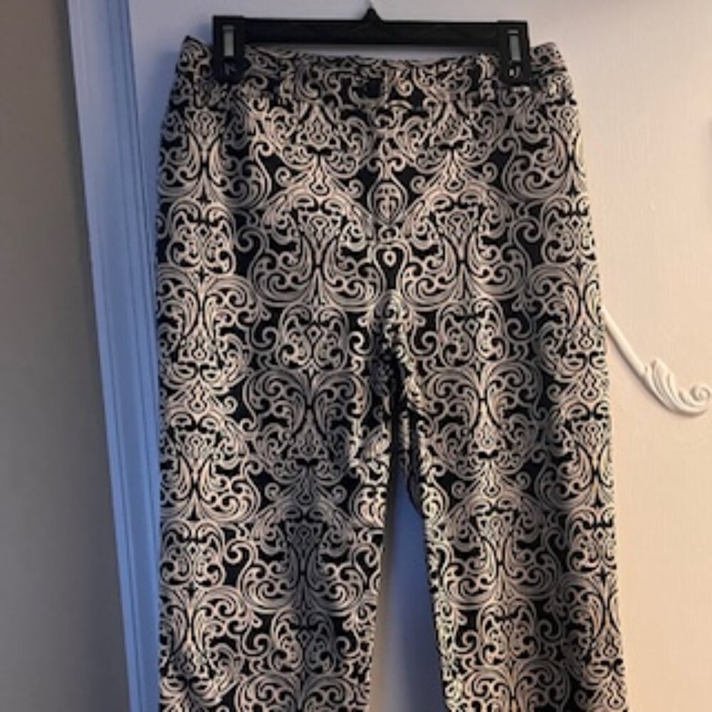 Ladies Jones of New York Signature slacks Size 4